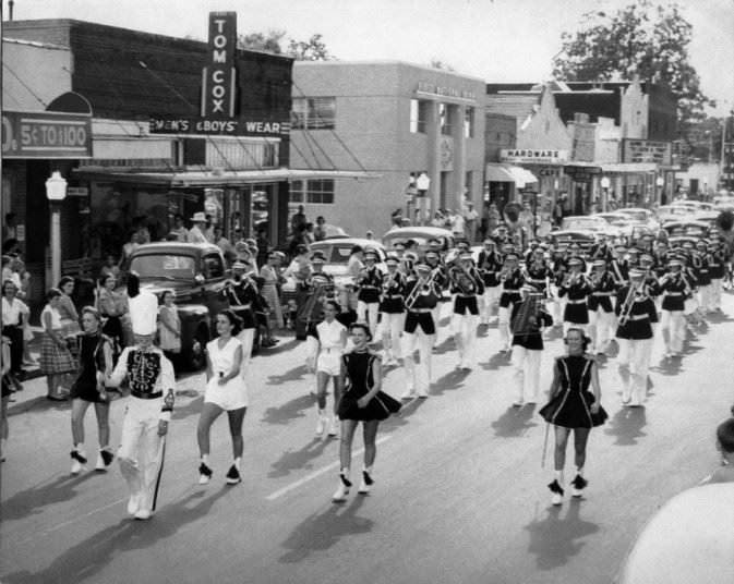 History Photo 2 - Parade